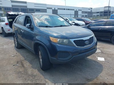 5XYKT3A12CG****** 2012 Kia Sorento