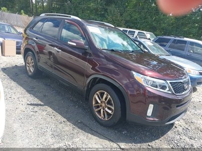 5XYKT3A60EG****** 2014 Kia Sorento