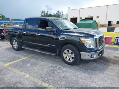 2017 Nissan Titan