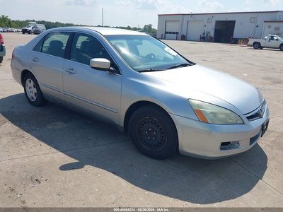 1HGCM56407A****** 2007 Honda Accord