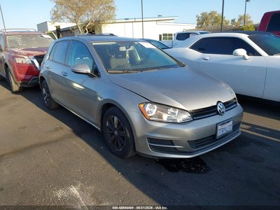 3VW217AUXGM****** 2016 Volkswagen Golf