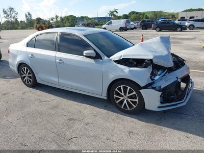 3VWDB7AJ0HM****** 2017 Volkswagen Jetta