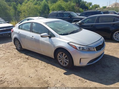 3KPFL4A77HE****** 2017 Kia Forte