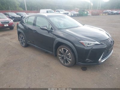 JTHX9JBH8M2****** 2021 Lexus UX Hybrid