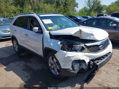 5XYKUDA20CG****** 2012 Kia Sorento
