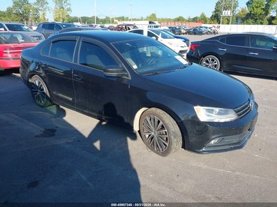 3VWD17AJ9GM****** 2016 Volkswagen Jetta