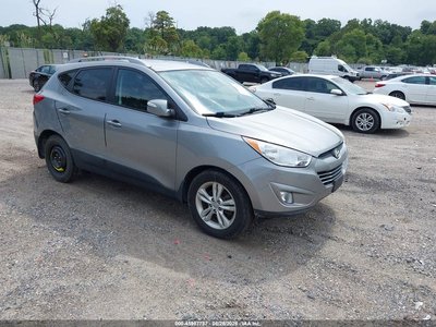 KM8JU3AC2DU****** 2013 Hyundai Tucson