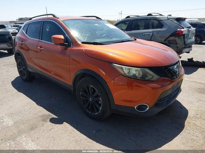 JN1BJ1CR8JW****** 2018 Nissan Rogue Sport