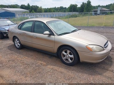 2001 Ford Taurus