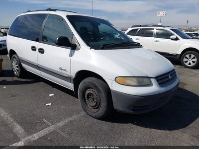 2P4GP4532TR****** 1996 Plymouth Voyager
