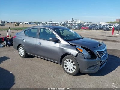 3N1CN7AP5KL****** 2019 Nissan Versa