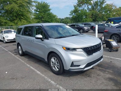 KNDNB4H34P6****** 2023 Kia Carnival Mpv