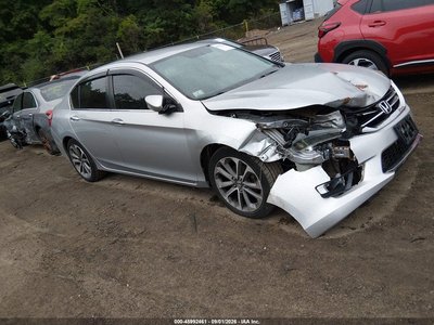 1HGCR2F57FA****** 2015 Honda Accord