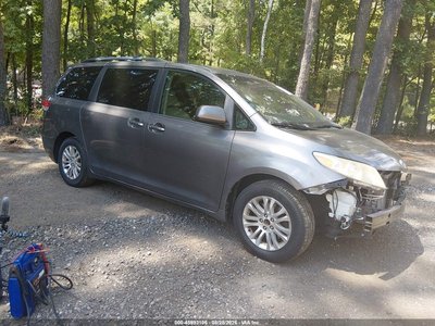 2011 Toyota Sienna
