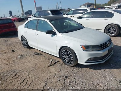 3VWD17AJ6GM****** 2016 Volkswagen Jetta