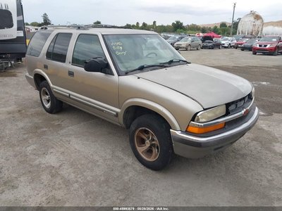 1GNCS13W3Y2****** 2000 Chevrolet Blazer