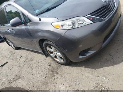 5TDKK3DC6ES****** 2014 Toyota Sienna