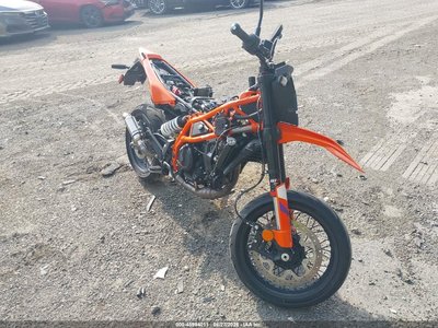 MD2J2J403SN****** 2025 KTM 690