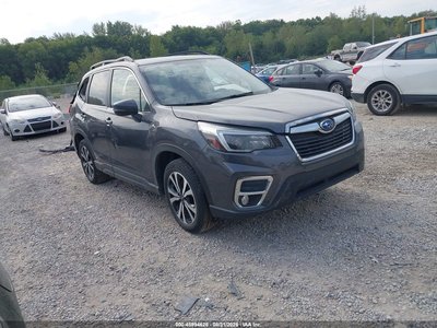 JF2SKAUC8MH****** 2021 Subaru Forester