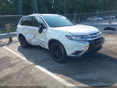 JA4AD3A37JZ****** 2018 Mitsubishi Outlander
