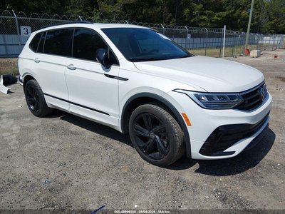 3VVCB7AX5RM****** 2024 Volkswagen Tiguan
