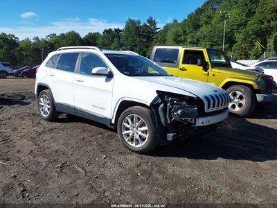 1C4PJMDS9HW****** 2017 Jeep Cherokee