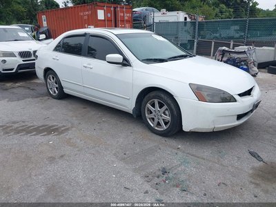 1HGCM66513A****** 2003 Honda Accord