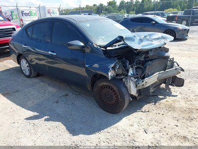3N1CN7AP6HL****** 2017 Nissan Versa