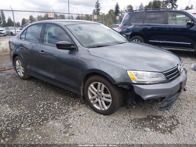 3VWLA7AJ4FM****** 2015 Volkswagen Jetta