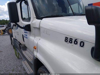3AKJGLD50FS****** 2015 Freightliner Cascadia 125