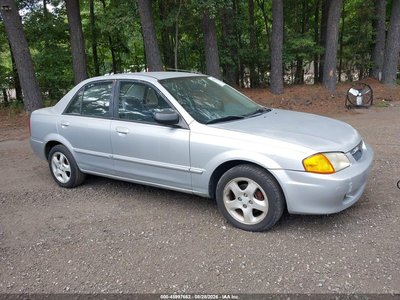 JM1BJ2212Y0****** 2000 Mazda Protege
