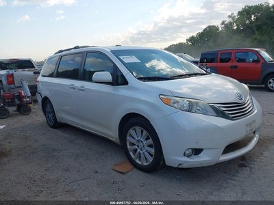 5TDDK3DC9BS****** 2011 Toyota Sienna