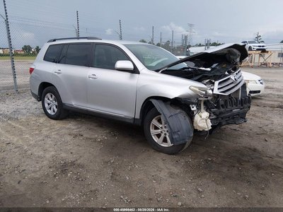5TDZA3EH9CS****** 2012 Toyota Highlander