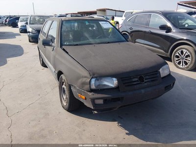 3VWFA81HXWM****** 1998 Volkswagen Golf