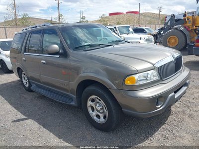 5LMFU28R92L****** 2002 Lincoln Navigator