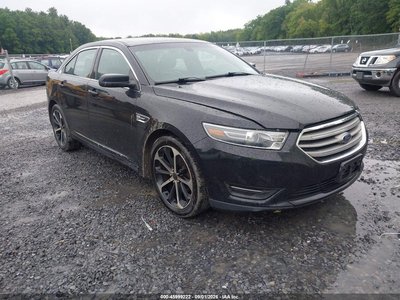 2016 Ford Taurus