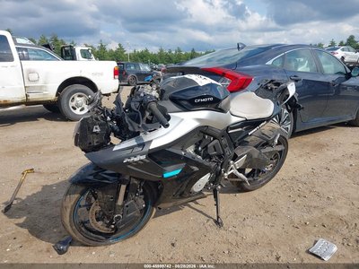 LCEPEVLP0T6****** 2026 CF Moto 675SS