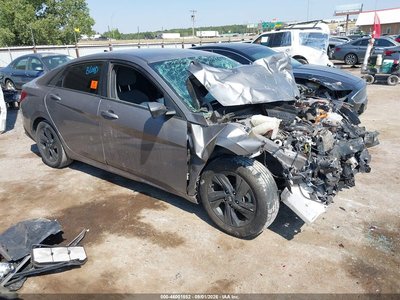 KMHLM4AJ8PU****** 2023 Hyundai Elantra Hybrid