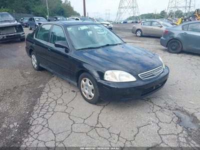 2HGEJ8640YH****** 2000 Honda Civic