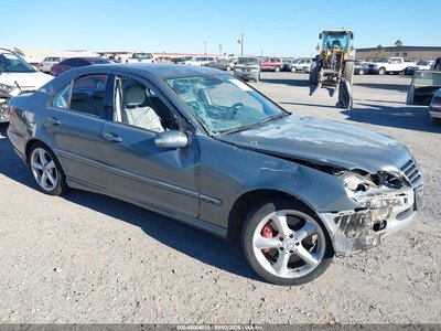 WDBRF40J05F****** 2005 Mercedes-Benz C-Class