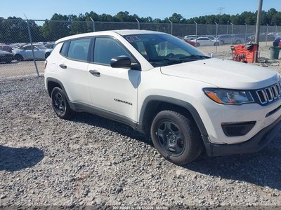 3C4NJCABXKT****** 2019 Jeep Compass
