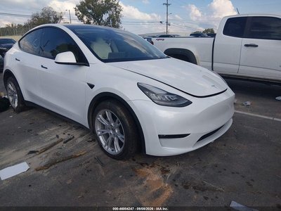 7SAYGDEE9NF****** 2022 Tesla Model Y