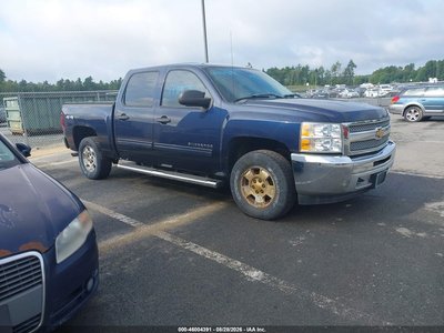1GCPKSE74CF****** 2012 Chevrolet Silverado 1500