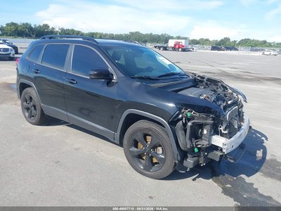 1C4PJMDX4JD****** 2018 Jeep Cherokee