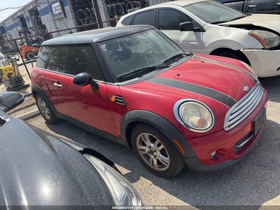 WMWSU3C50DT****** 2013 MINI Hardtop