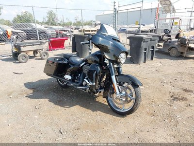 2015 Harley-Davidson FLHXSE