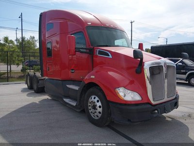 1XKYDP9X3HJ****** 2017 Kenworth T680
