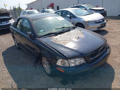 YV1VS27584F****** 2004 Volvo S40