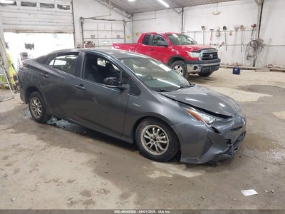 JTDKBRFU7G3****** 2016 Toyota Prius