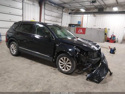 3VV2B7AX6JM****** 2018 Volkswagen Tiguan